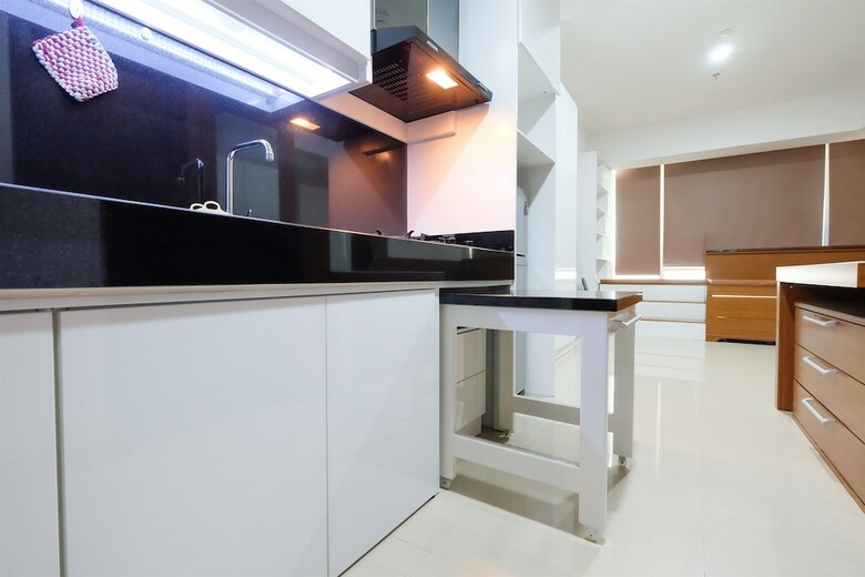 Futuristic Studio U-residence Apartment