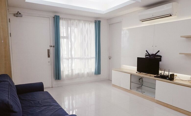Spacious Apartment At One Park Residence Gandaria
