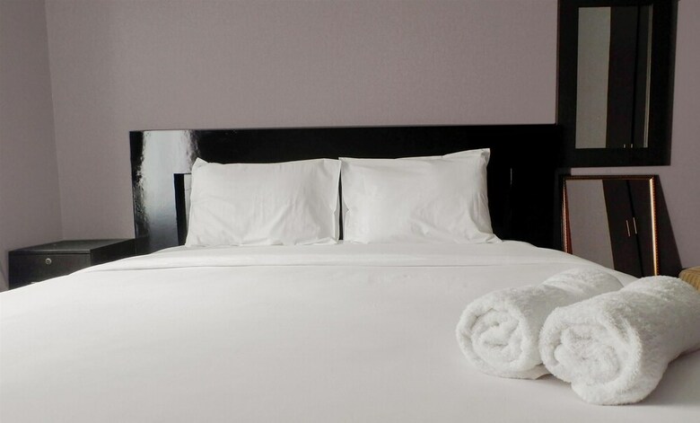 Comfy Apartment At Sudirman Park