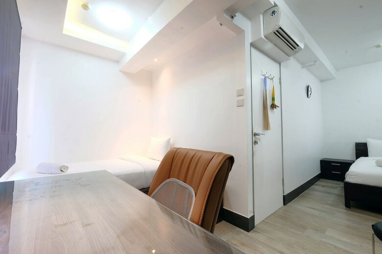 Spacious Apartment At Green Bay Pluit