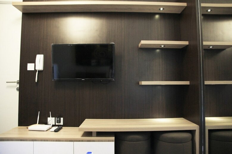 Deluxe And Comfortable The Springlake Summarecon Apartment