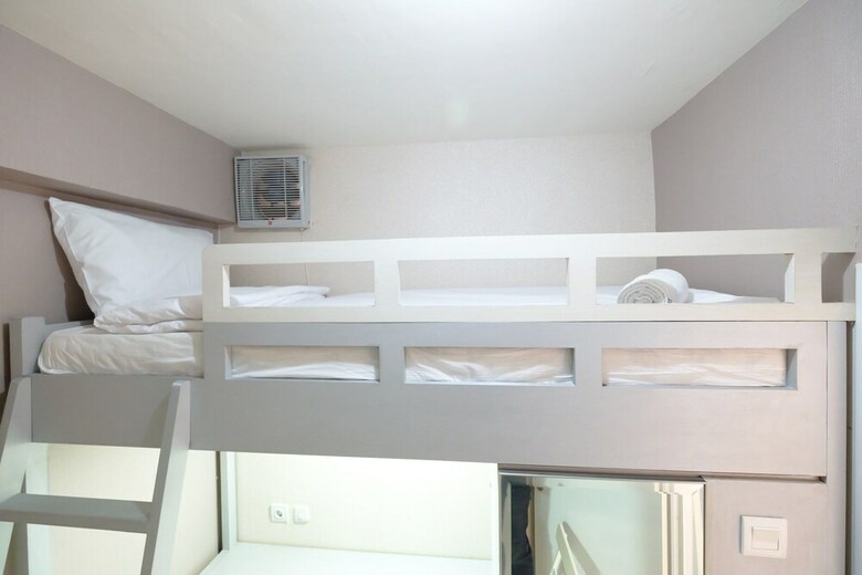 Green Pramuka City Apartment