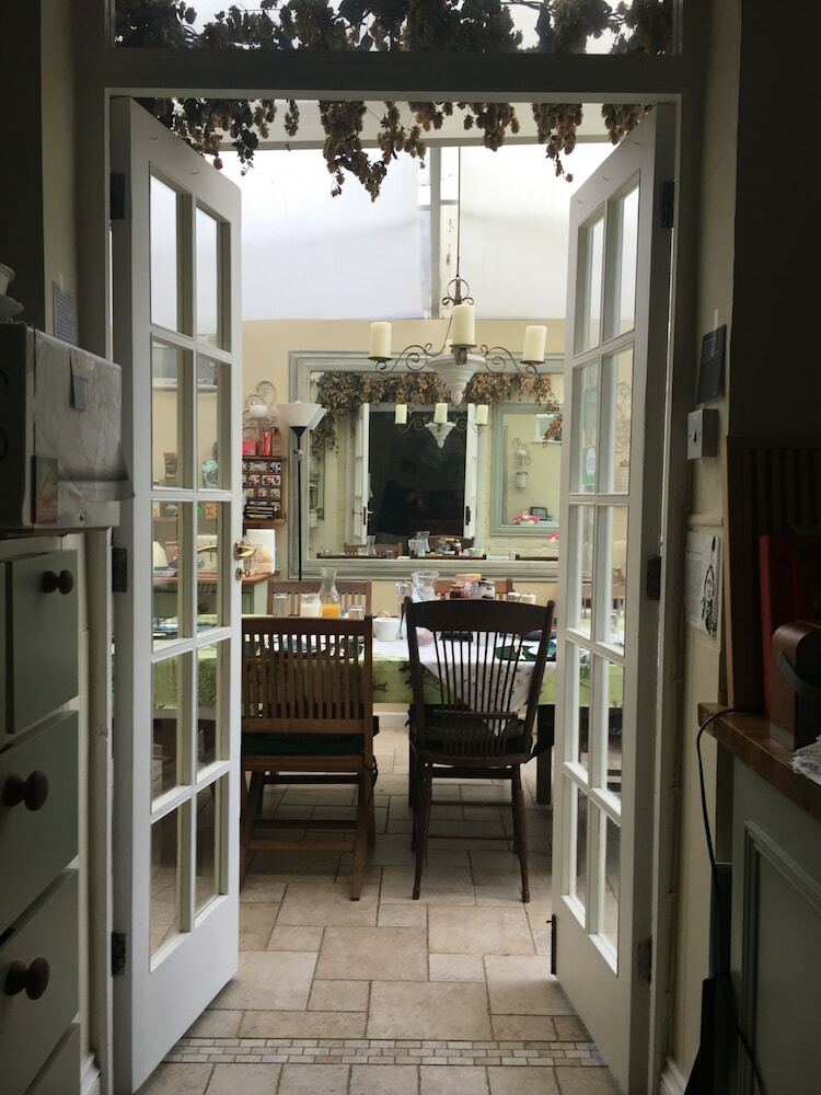 Hotel Gladstone Guesthouse