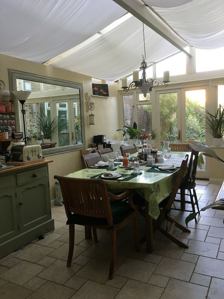 Hotel Gladstone Guesthouse