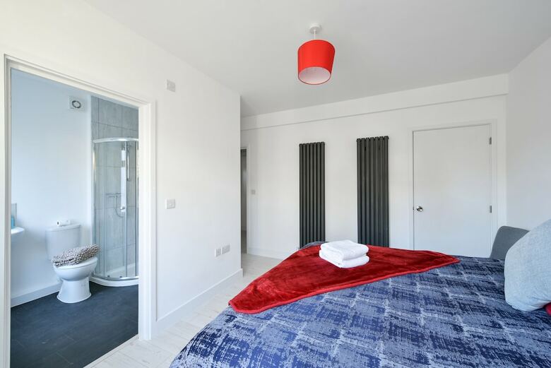 Posada Bohr Lodge 1&2-bedroom Flats