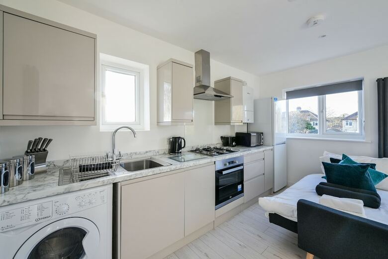 Posada Bohr Lodge 1&2-bedroom Flats