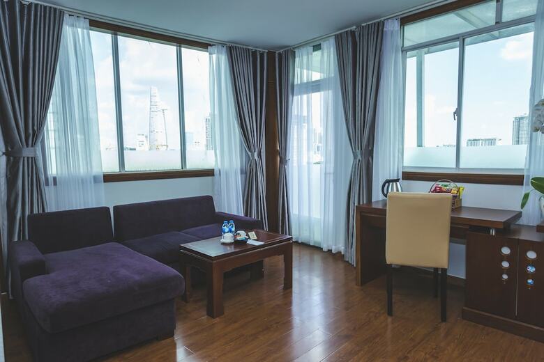 Park View Saigon Hotel