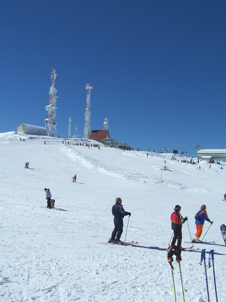 Aparthotel Oca Manzaneda Estaci�n De Monta�a