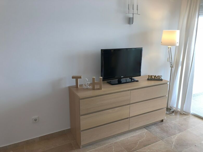 T&h Center Family Apartment