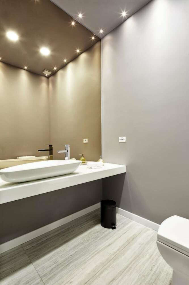 Hotel Paris Luxury Suites