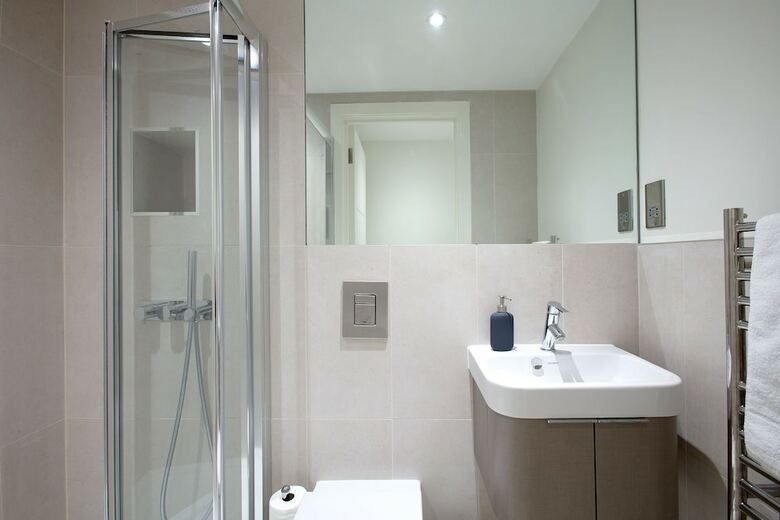 Hampden Apartments - The George