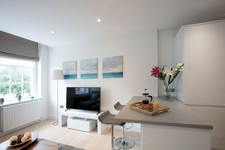 Hampden Apartments - The George