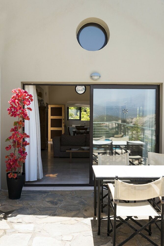 Istron Villas
