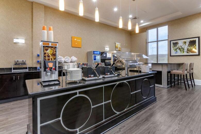 Hotel Comfort Suites