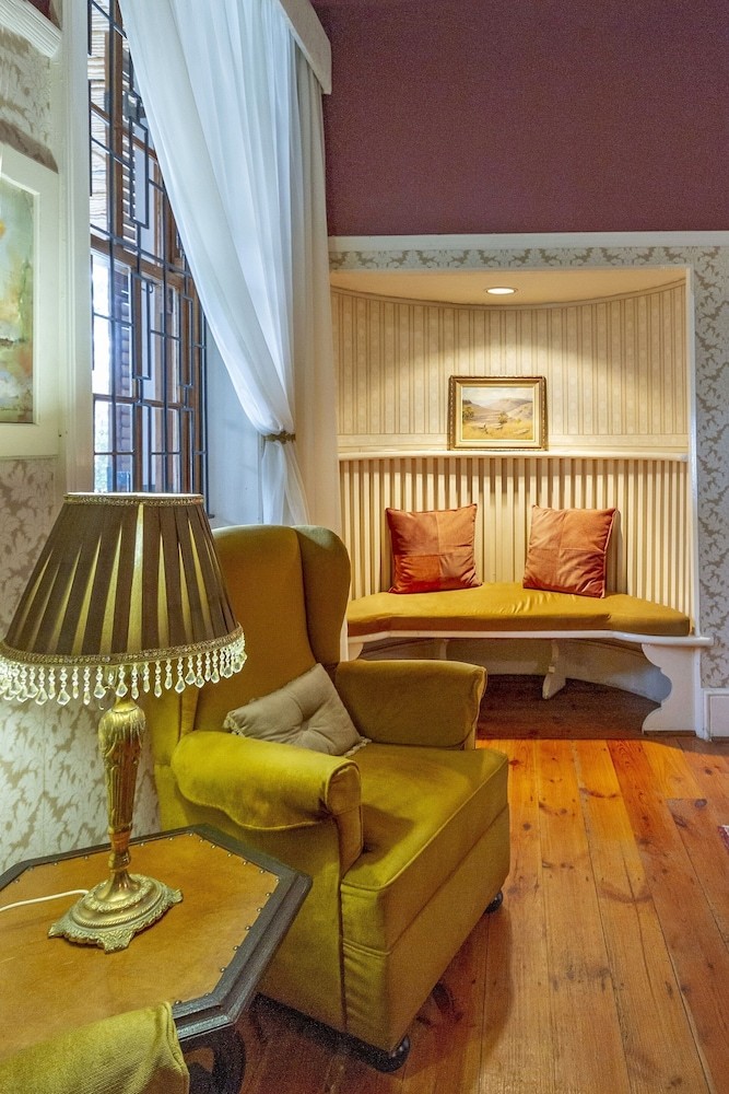 Bed & Breakfast Airlies Guest House