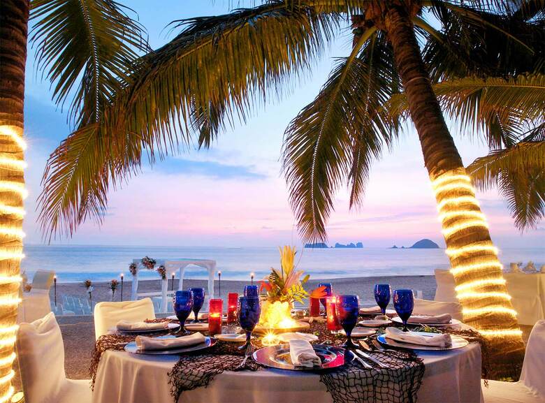 Hotel Emporio Ixtapa