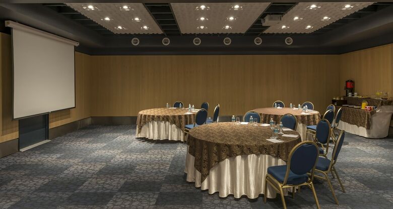 Hotel Camino Real Aeropuerto