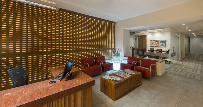 Hotel Camino Real Aeropuerto