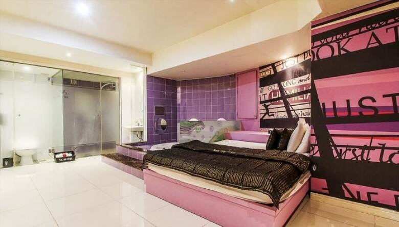 Hotel V3 Motel