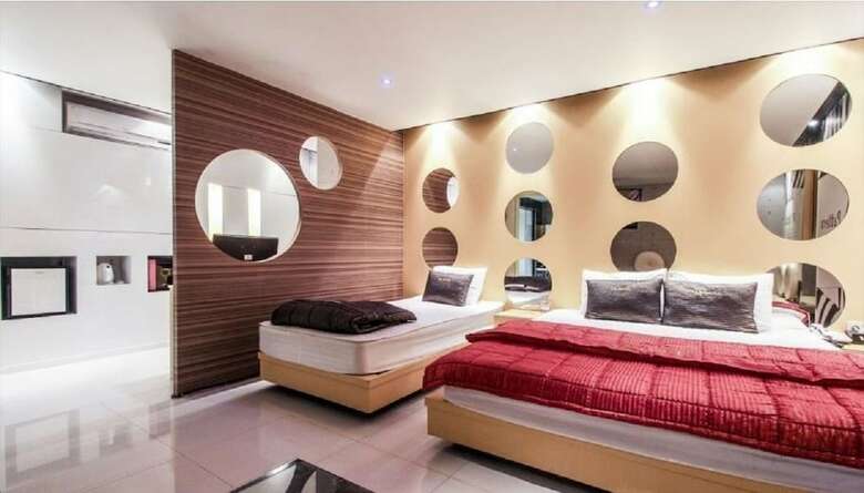 Hotel V3 Motel