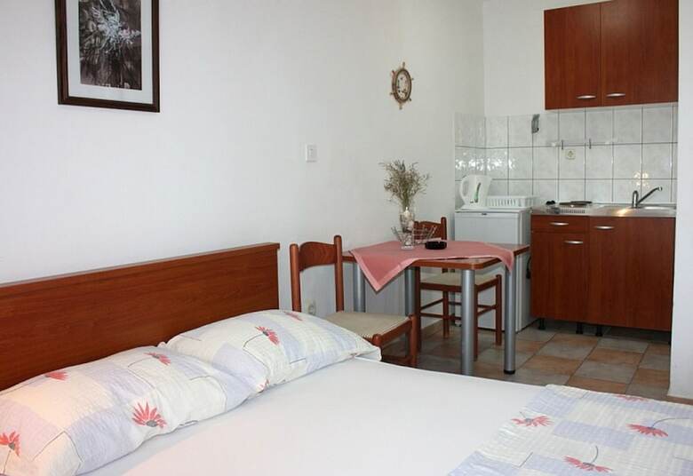Apartments Blato-j
