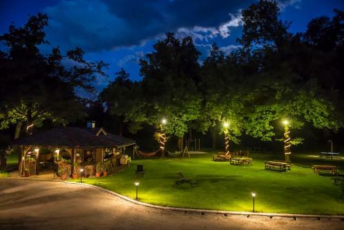 Bed & Breakfast Pension & Glamping Pibernik