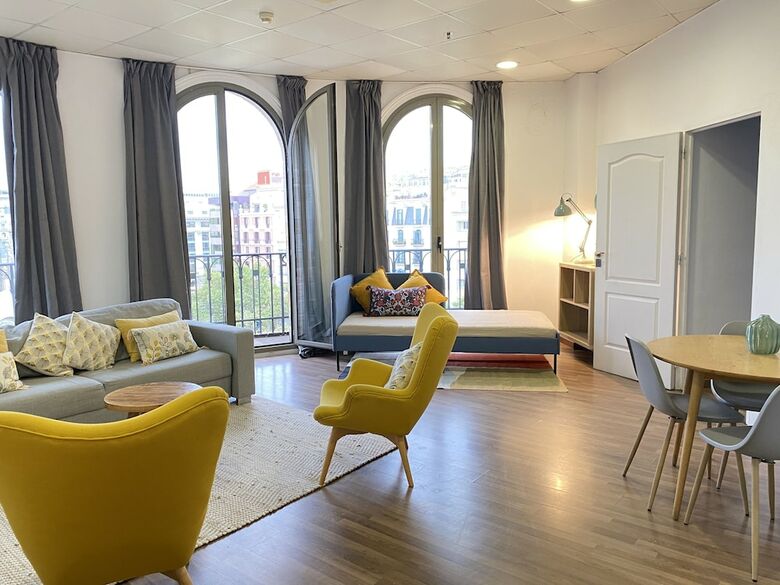 Hostal Safestay Passeig De Gracia