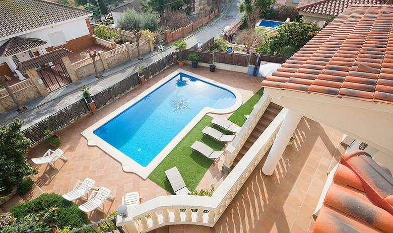Villa Rubi House