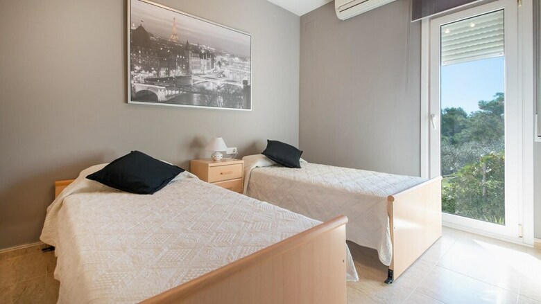 Villa House Mastrader