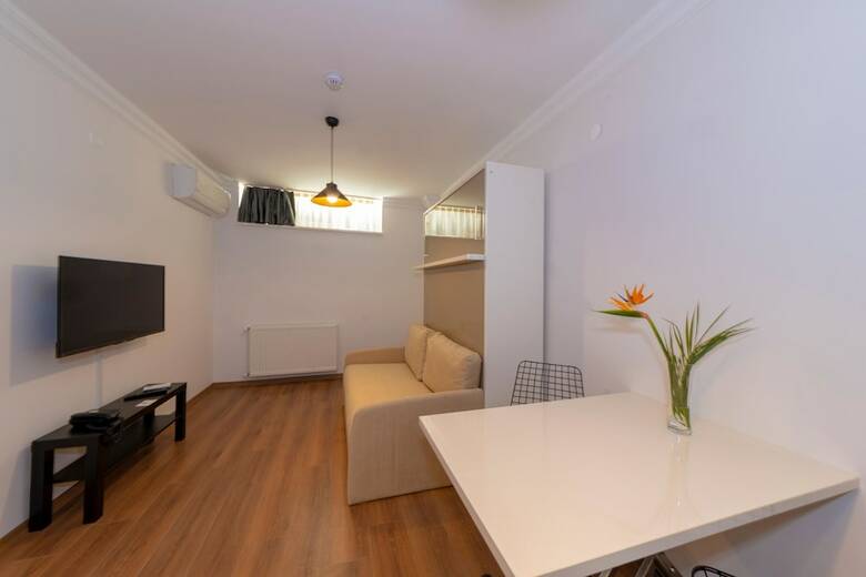 Hotel Joy Suites