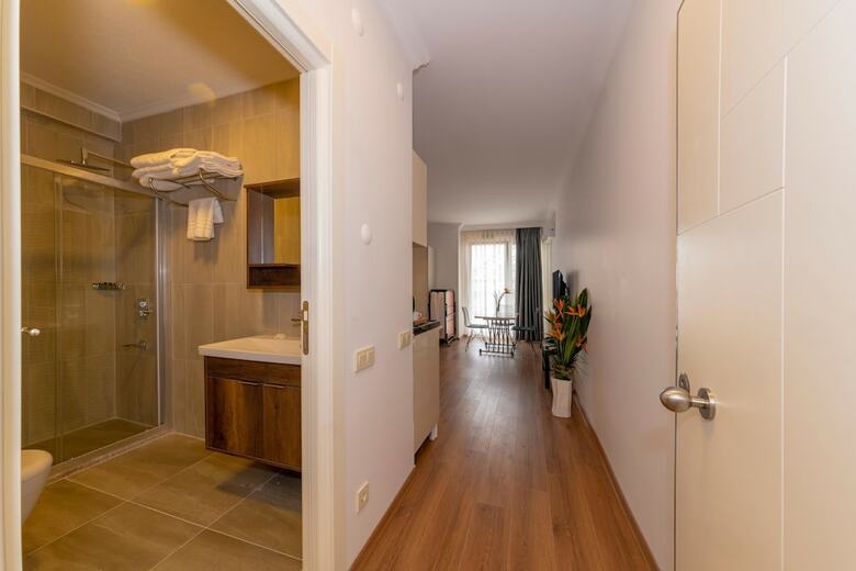 Hotel Joy Suites