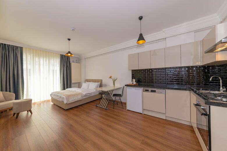 Hotel Joy Suites