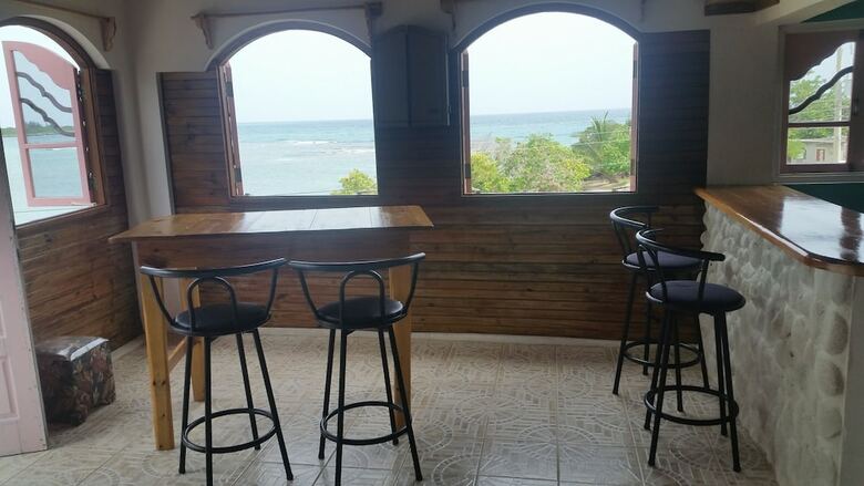 Bed & Breakfast Richie's On The Beach