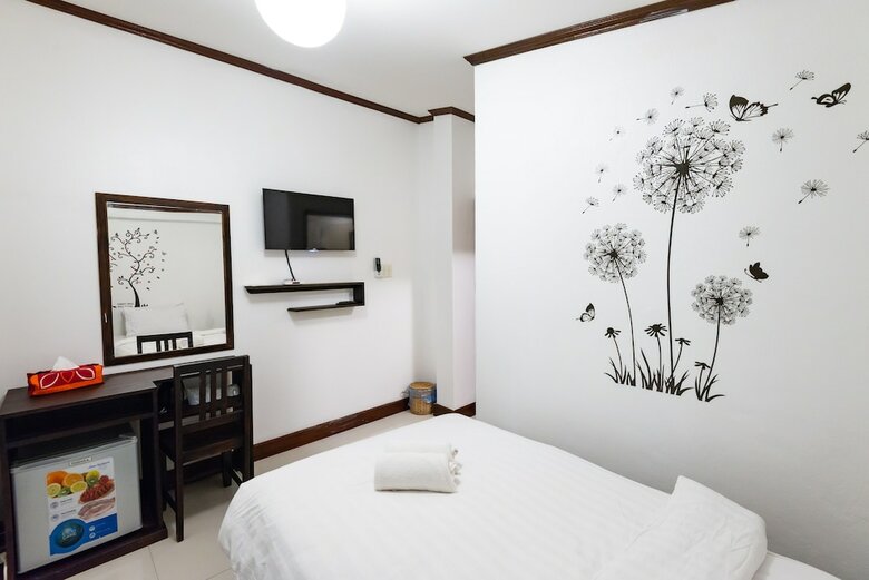 Hotel Jasmine Ville Guesthouse