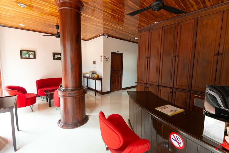 Hotel Jasmine Ville Guesthouse