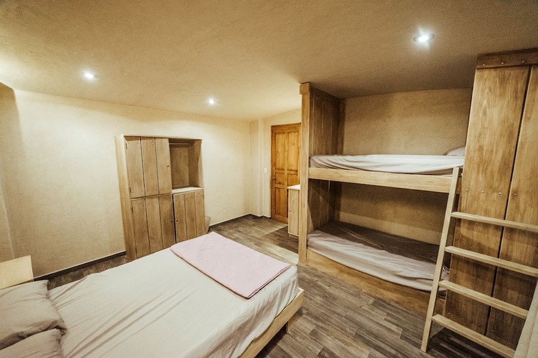 Hostal Kotantik Bed And Breakfast - Adults Only