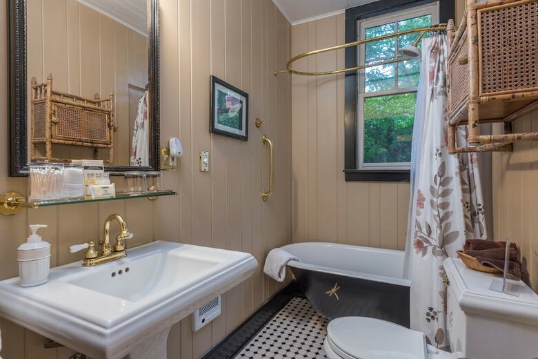 Hill House Bed And Breakfast