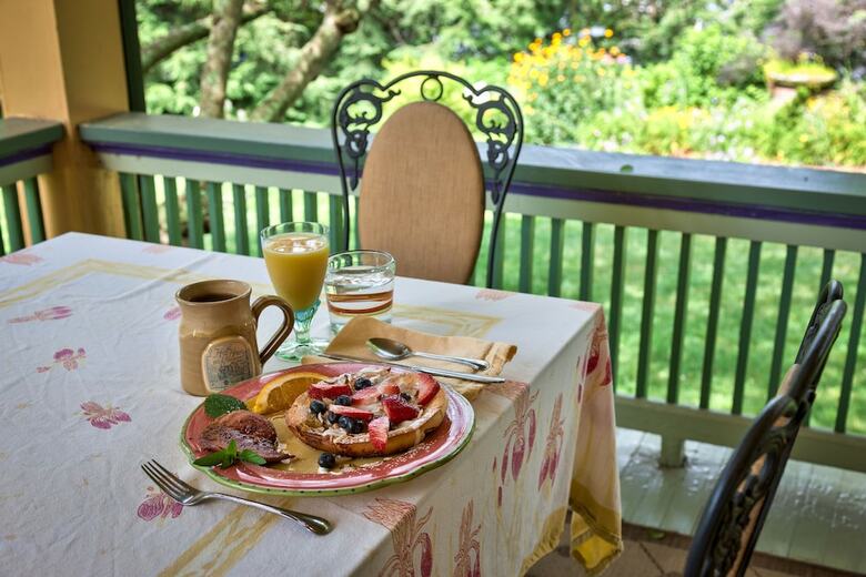 Hill House Bed And Breakfast