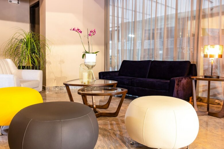 Hotel F25