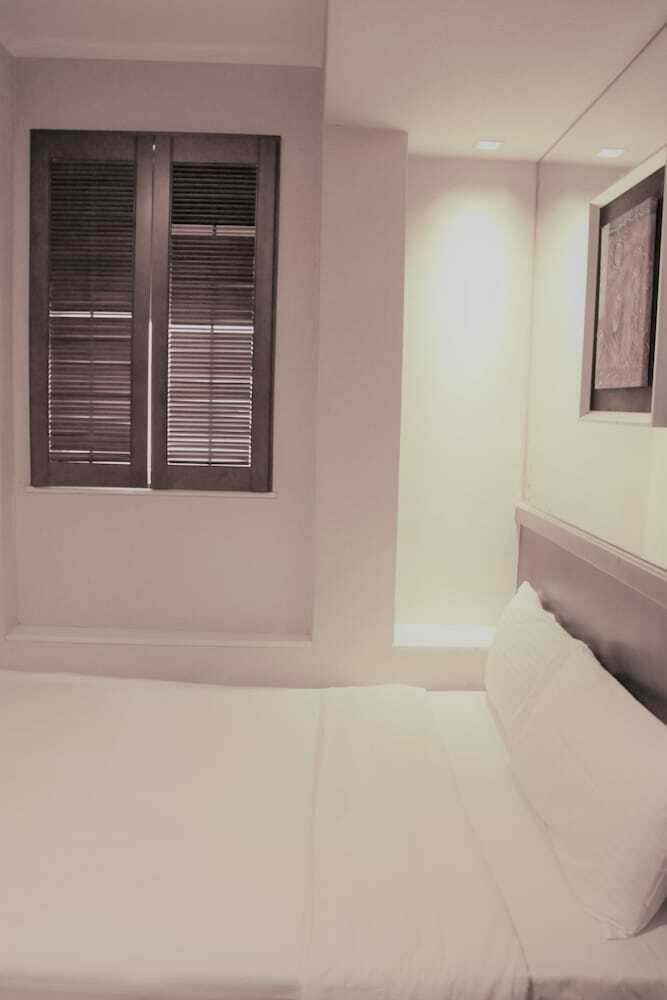 Oriental Lander Hotel