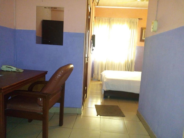 Hotel Holla-jobi Guest House