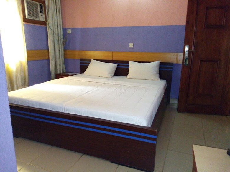 Hotel Holla-jobi Guest House