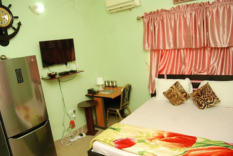Hotel Mmmhouse