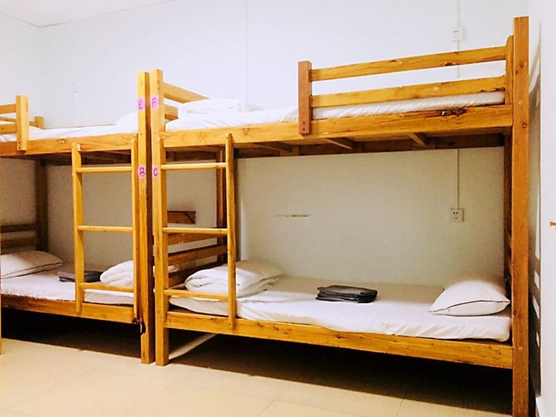 Hostal Phoenix Tree Inn