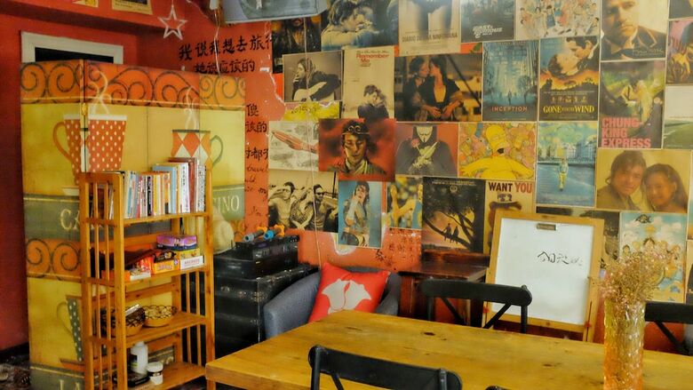 Hostal Phoenix Tree Inn