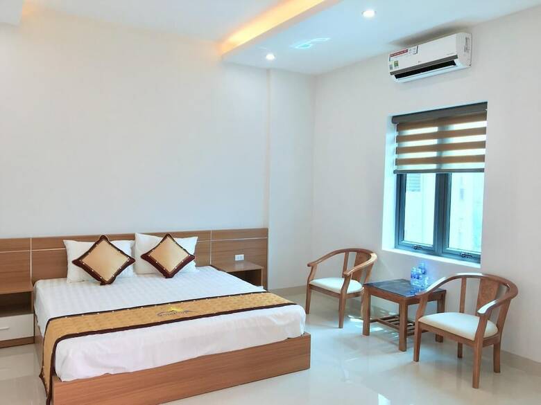 Sunshine Hotel