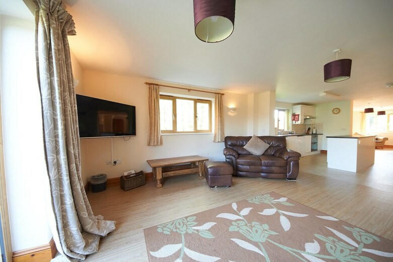 The Victorian Barn Self Catering Holidays With Pool & Hot Tubs