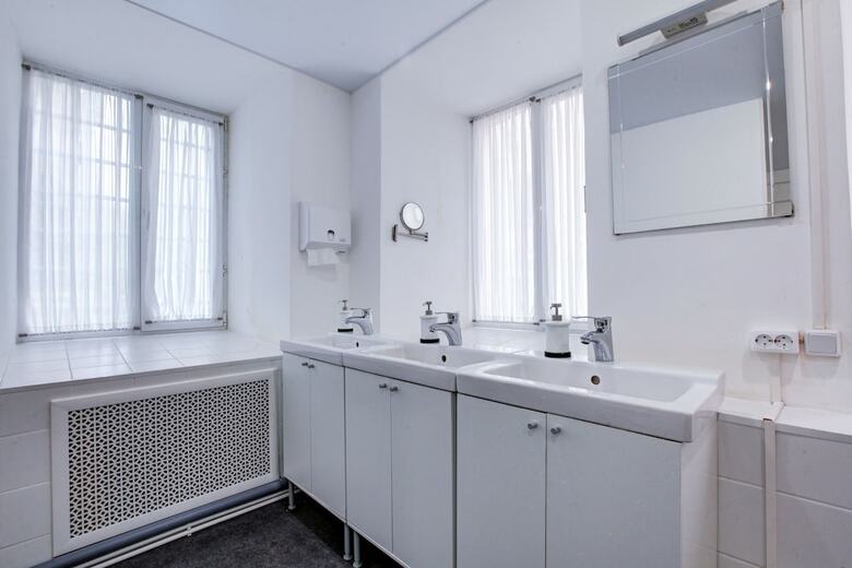 Hostal Dad&cat Capsule Hotel - Hostel