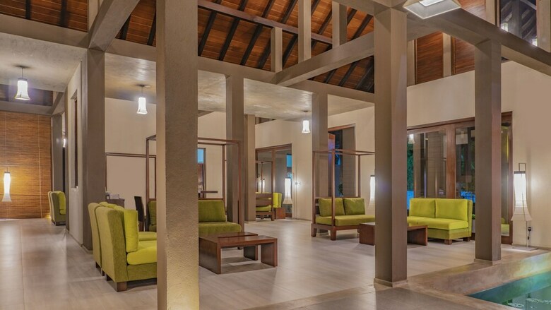 Hotel Amora Lagoon