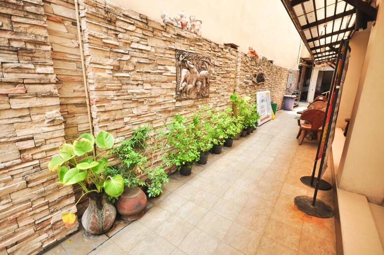 Hotel At Home Guest House